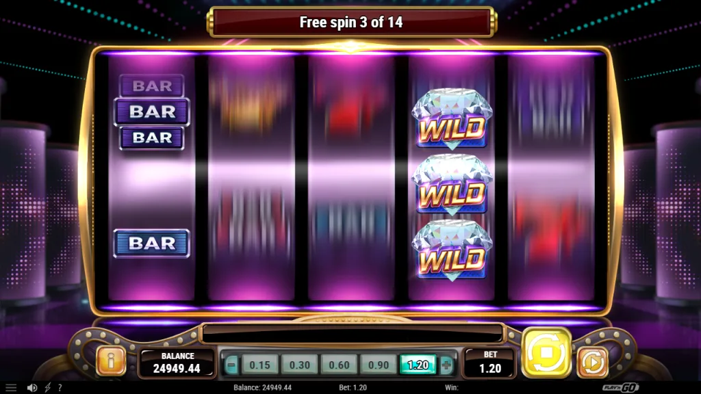 Big Win 777 sticky wild spreading to fill a reel in free spins